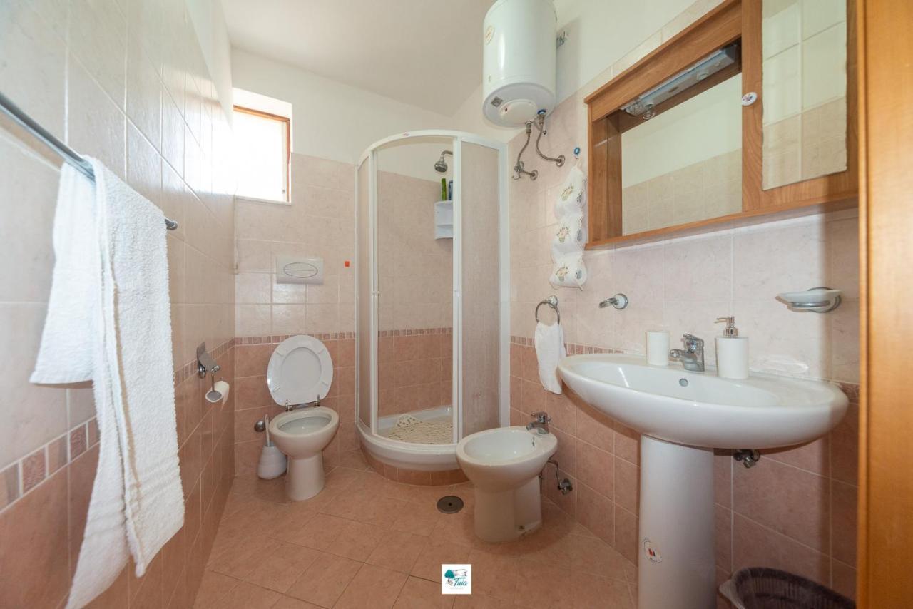 Casa Vacanze La Tuia Castellabate Ngoại thất bức ảnh